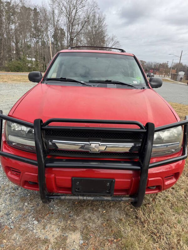 2002 Chevrolet TrailBlazer LS's photo