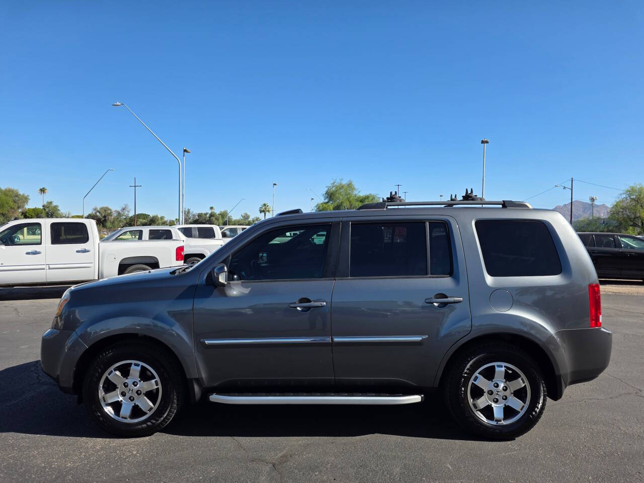 Dk. Gray 2011 Honda Pilot Touring Touring 4dr SUV 2