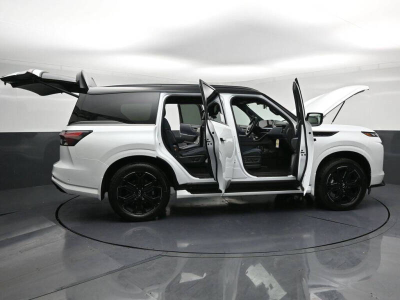 2026 Infiniti QX80 Sport