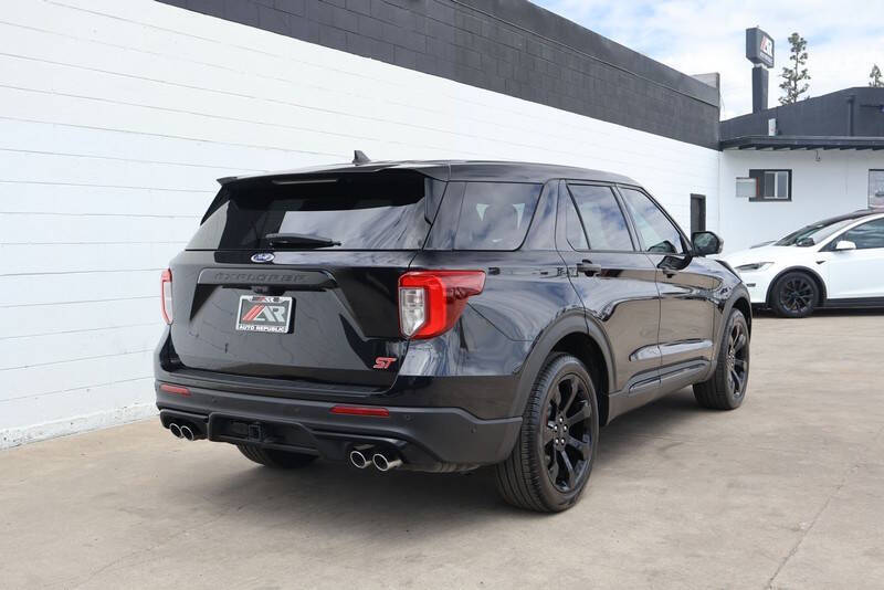 2022 Ford Explorer ST