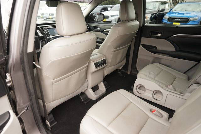 2017 Toyota Highlander Limited