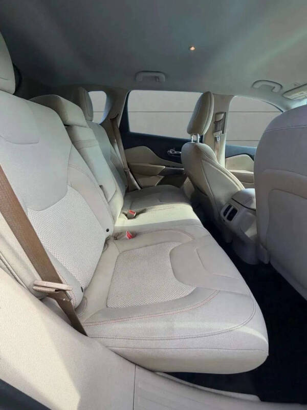 2019 Jeep Cherokee Latitude