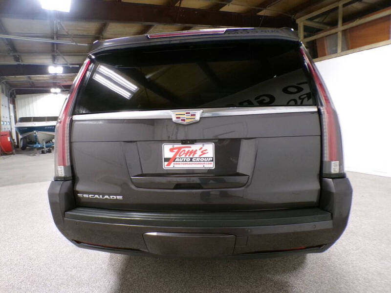 2017 Cadillac Escalade ESV Luxury