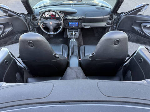 2004 Porsche 911 Carrera 4S