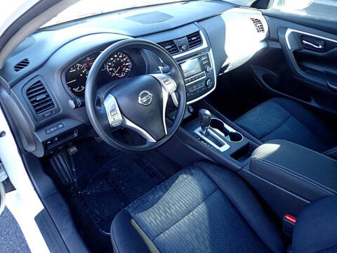 2016 Nissan Altima 2.5 SR