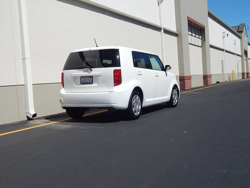 2008 Scion xB