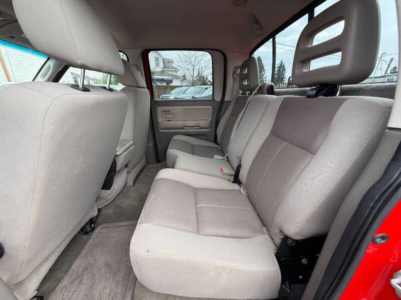 2005 Dodge Dakota SLT