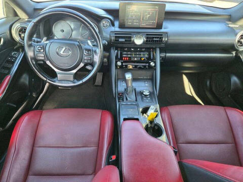 2023 Lexus IS 300