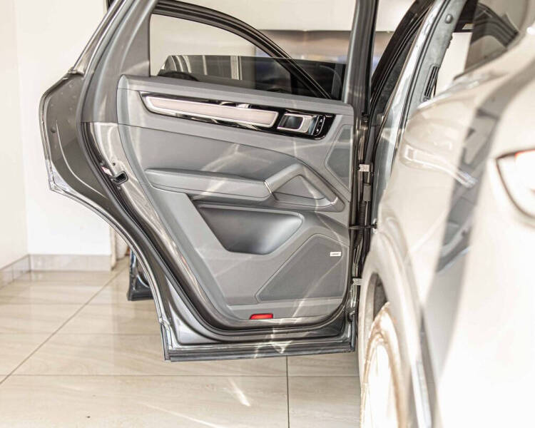 2021 Porsche Cayenne GTS