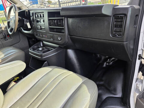 2019 Chevrolet Express 2500