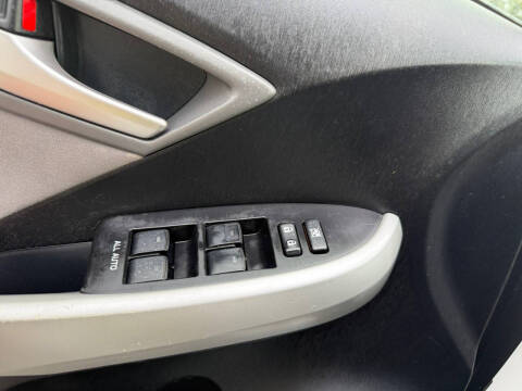 2014 Toyota Prius Two