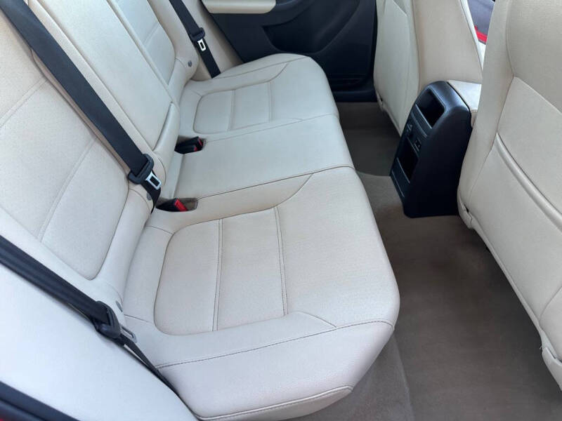 2012 Volkswagen Jetta