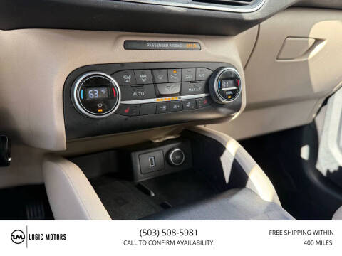 2020 Ford Escape Titanium