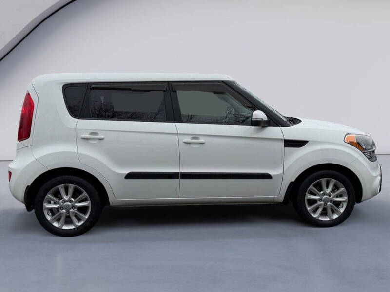 2012 Kia Soul +