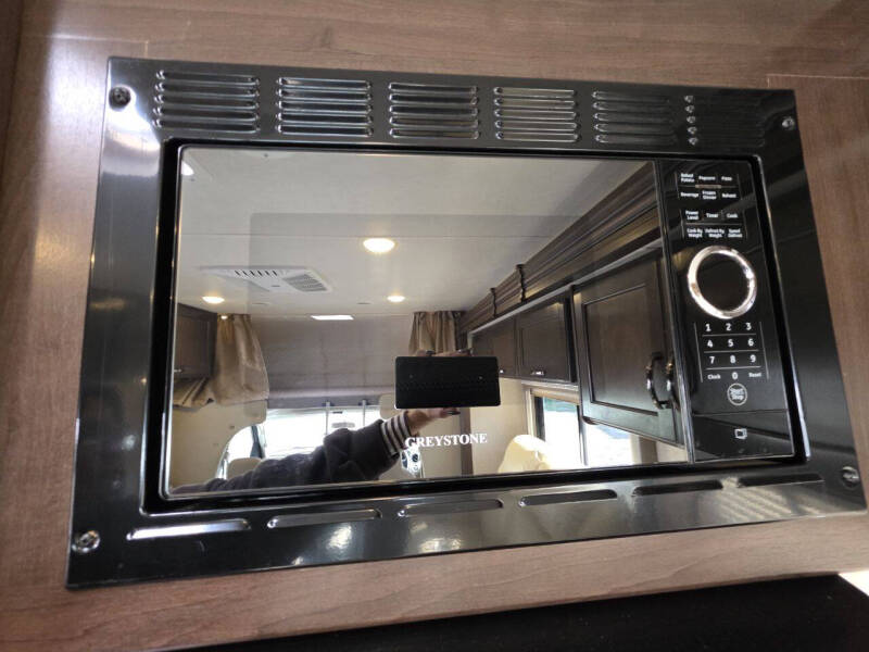 2020 Thor Motor Coach Freedom Elite
