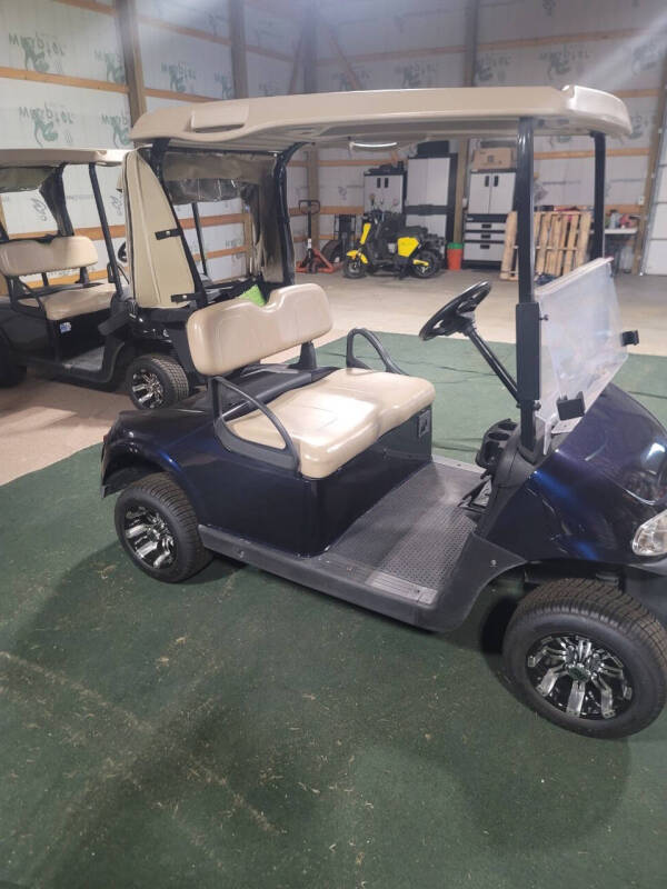 2019 E-Z-GO RXV Lithium