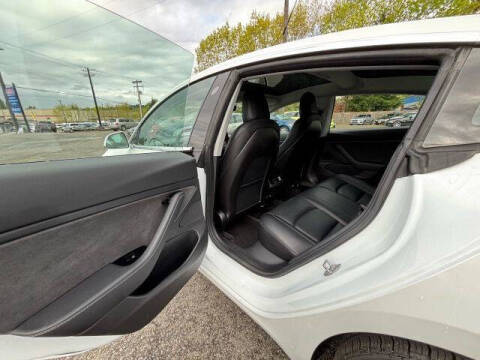 2018 Tesla Model 3 Mid Range