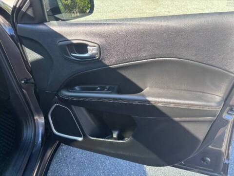 2020 Jeep Compass Sun and Safety Edition