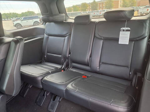 2025 Ford Expedition Platinum