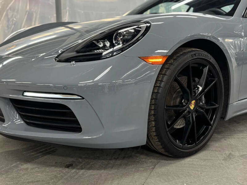 2024 Porsche 718 Cayman