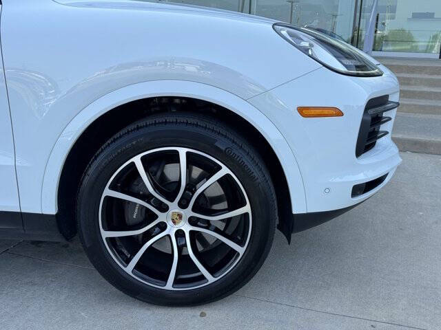 2022 Porsche Cayenne Coupe Platinum Edition