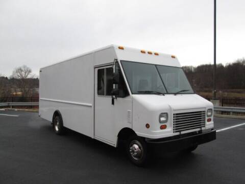 2009 Ford E-Series Chassis for sale at Tri Town Truck Sales LLC in Watertown CT