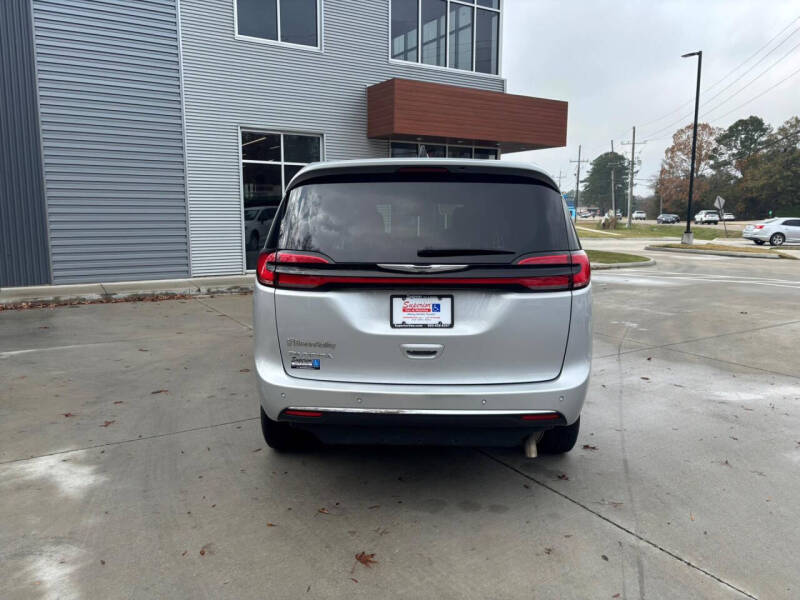 2024 Chrysler Pacifica Touring L