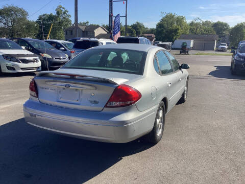 2004 Ford Taurus SES