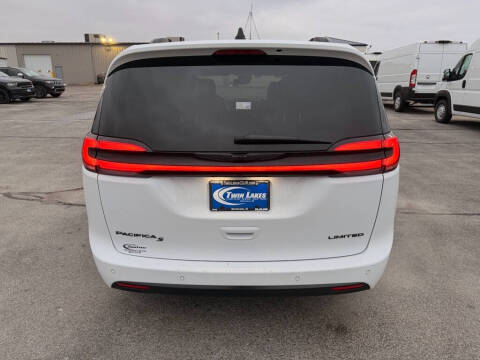 2025 Chrysler Pacifica Limited