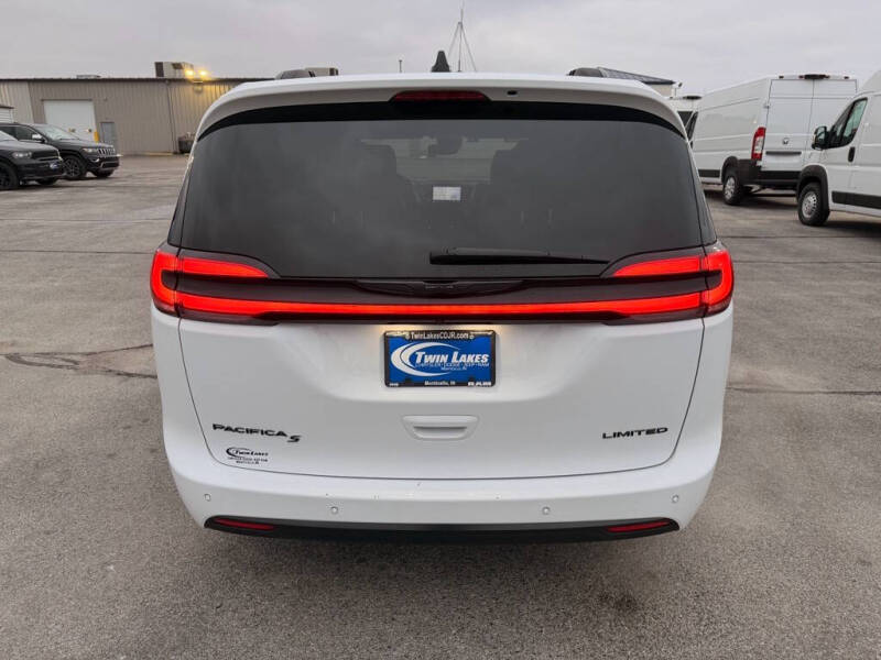 2025 Chrysler Pacifica Limited