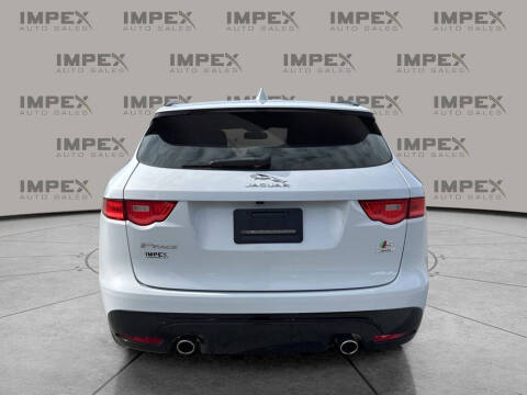 2018 Jaguar F-PACE S