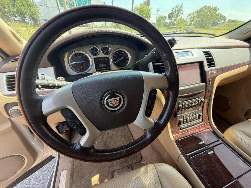 2013 Cadillac Escalade Luxury