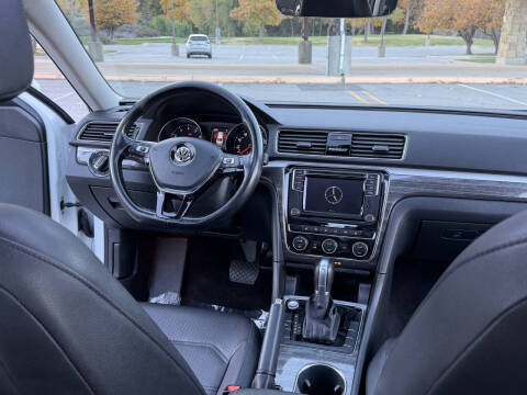 2018 Volkswagen Passat 2.0T SE