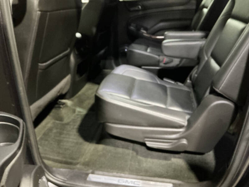 2017 GMC Yukon XL SLT