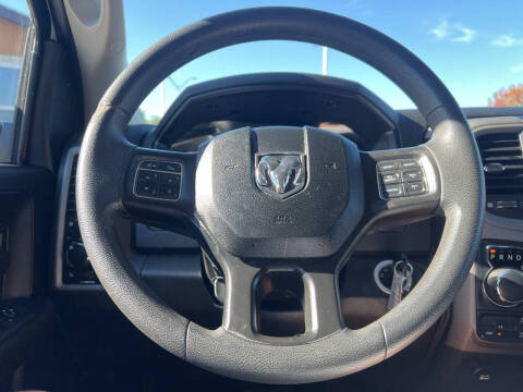 2022 RAM 1500 Classic Express