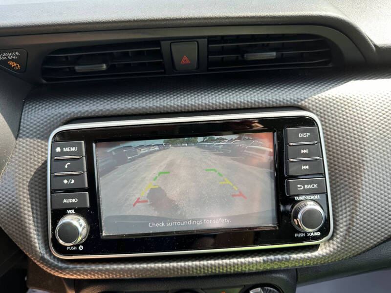 2019 Nissan Kicks S