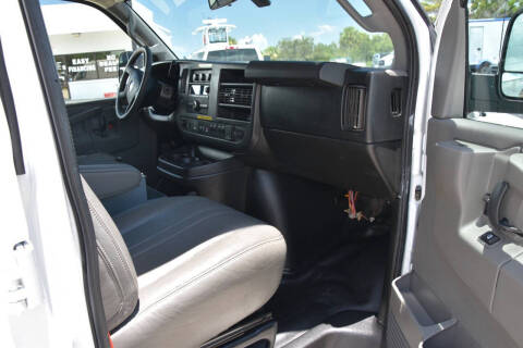 2017 Chevrolet Express 2500