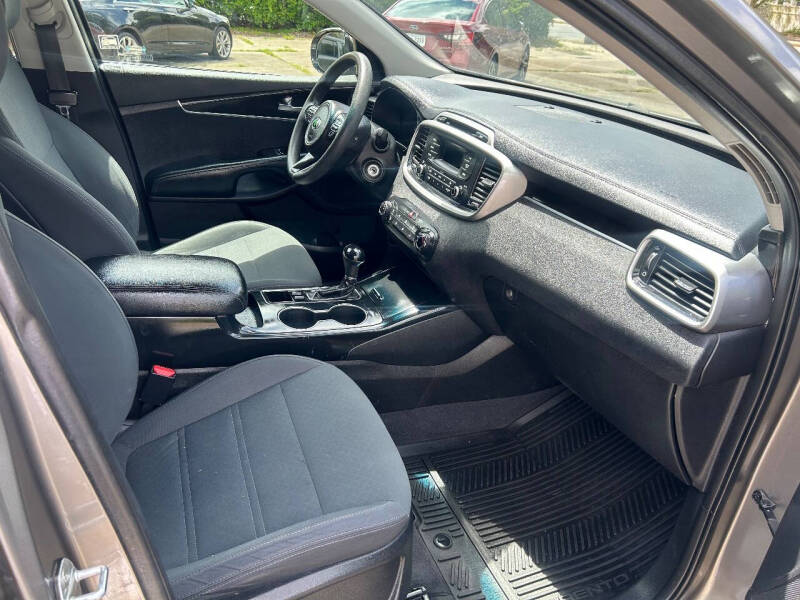 2016 Kia Sorento L