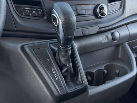 2025 Ford Transit 350