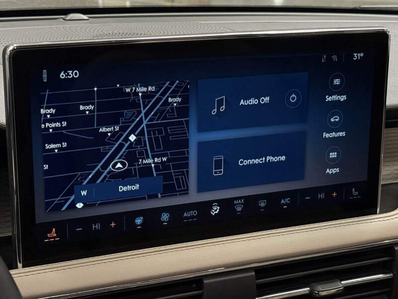 2025 Lincoln Corsair Premiere