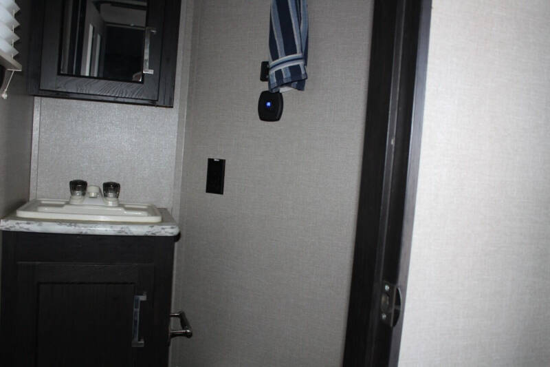 2017 Keystone RV Fuzion 417