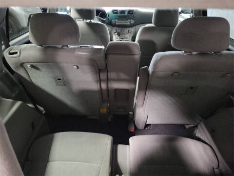 2012 Toyota Highlander SE