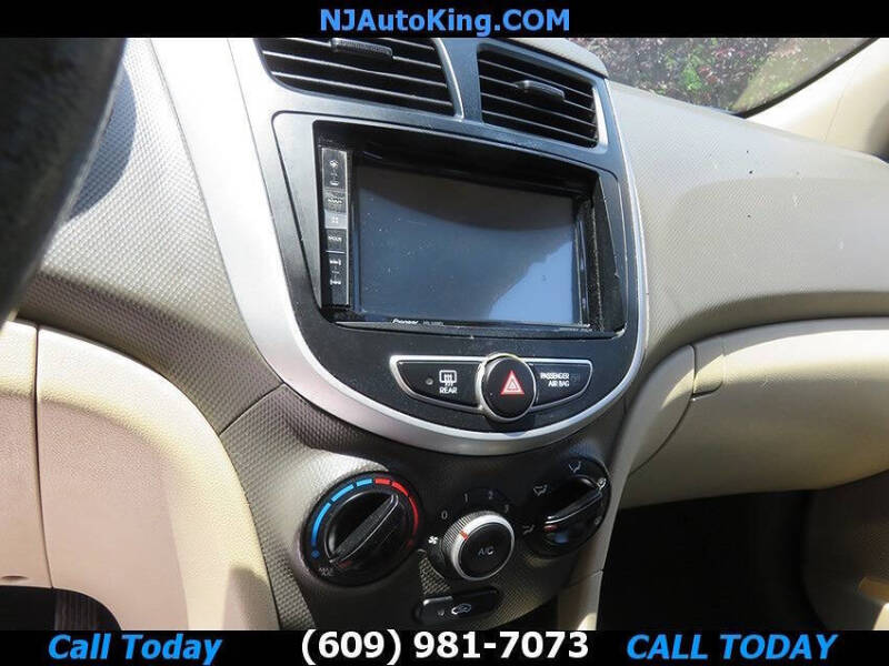 2012 Hyundai Accent GLS