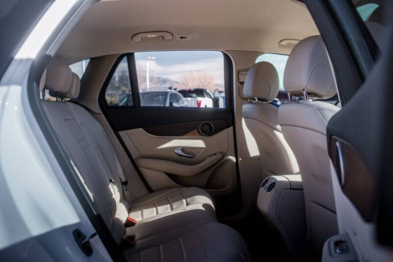 2022 Mercedes-Benz GLC GLC 300