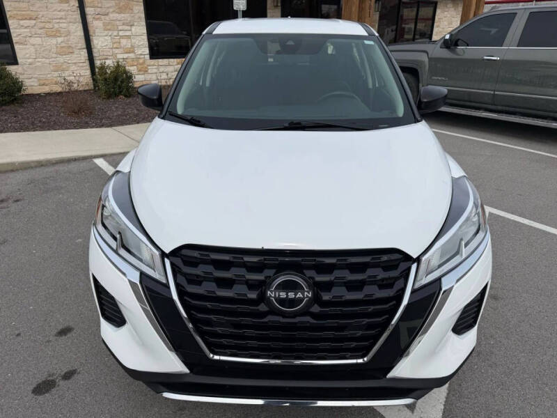 2022 Nissan Kicks S