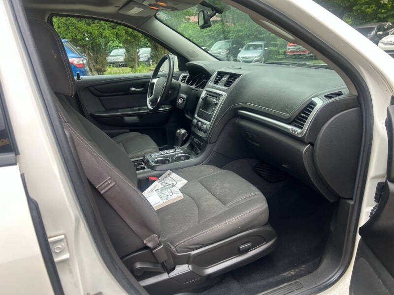 2015 GMC Acadia SLE-2
