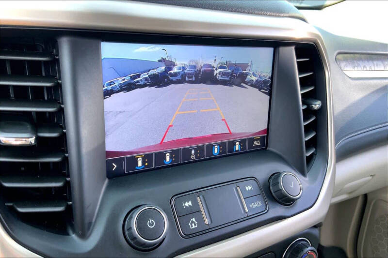 2020 GMC Acadia Denali