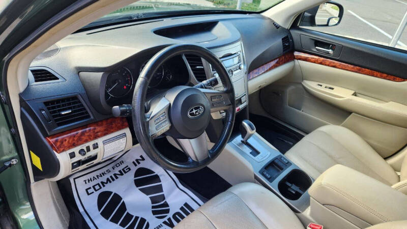 2011 Subaru Outback 2.5i Limited