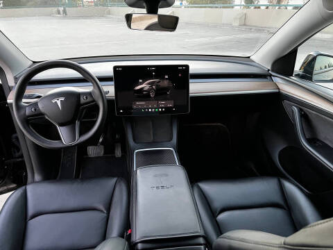 2024 Tesla Model Y Long Range