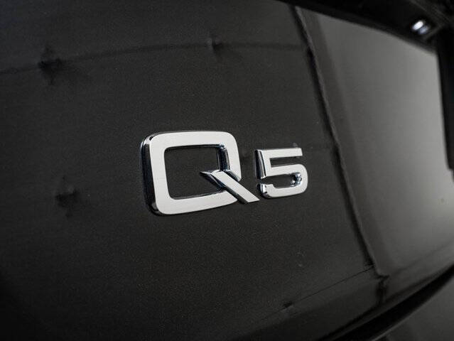 2023 Audi Q5 quattro Premium 40 TFSI